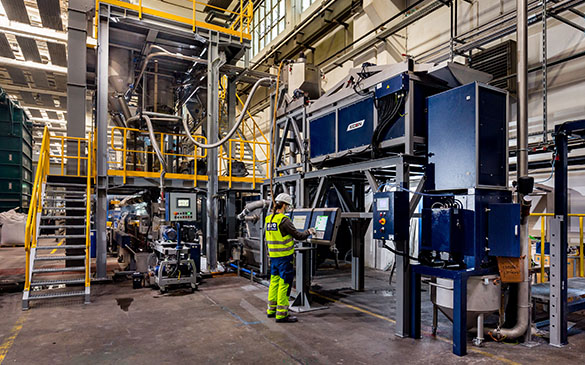 iz-unternehmen-anlagentechnik-Kunststoffaufbereitung-corema-585x365 iz-unternehmen-anlagentechnik-Kunststoffaufbereitung-corema-585x365