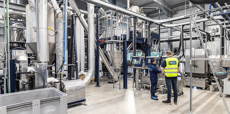 iz-home-pet-recyclinganlage-925x460