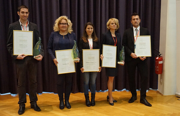 Dr Manica Ulcnik-Krump (2. from right) at the Slovenian environmental prize awards in Ljubljana csm_Preisverleihung_SlowUmweltpreis__c_ALBA_Group_717ef2dfe6