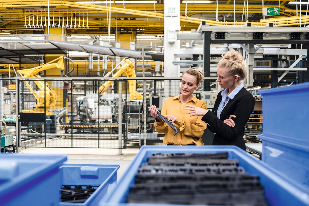 csm_besprechung-fabrik_b048377430
