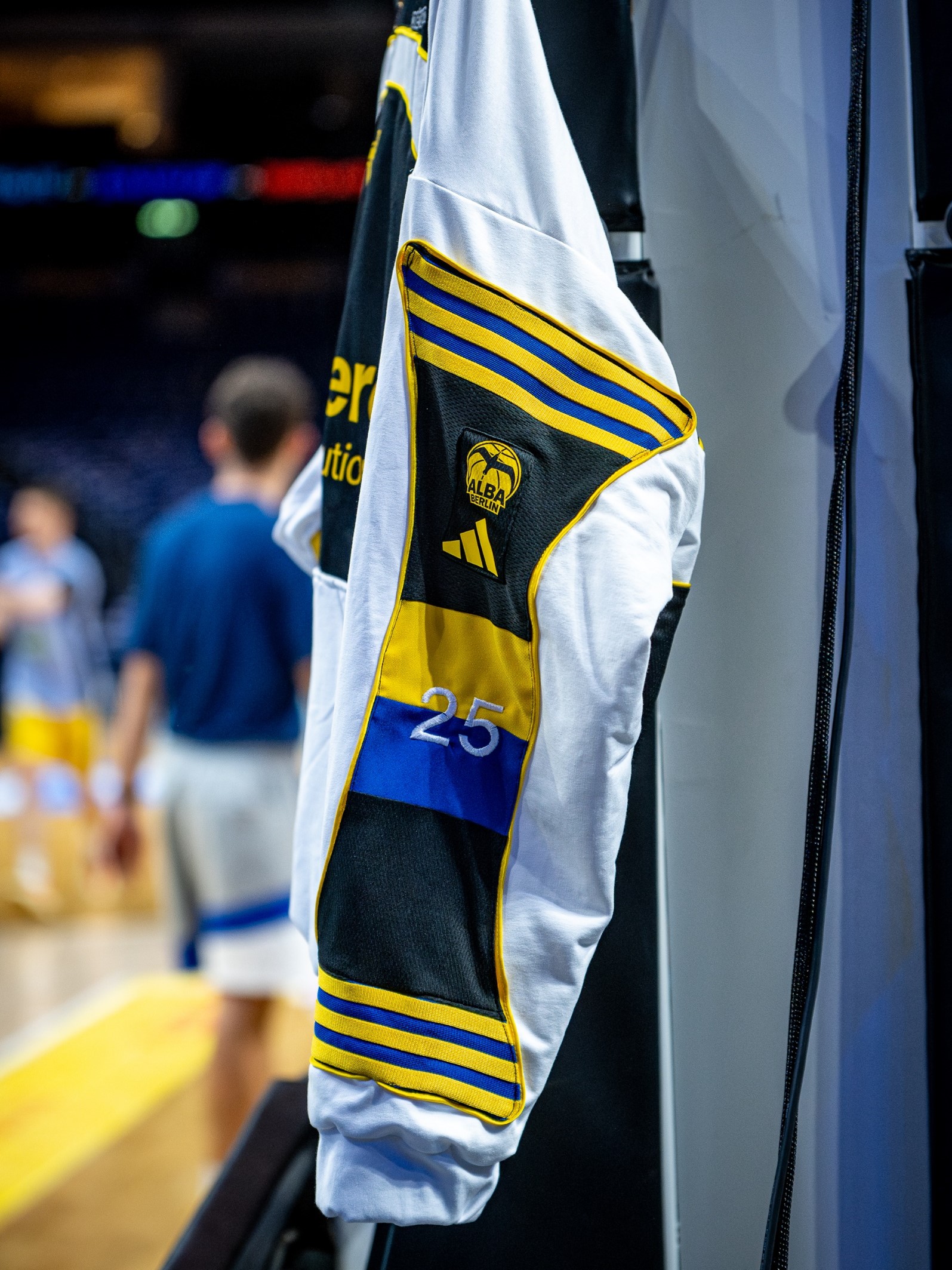 Slider_6_Upcycling_ALBA_BERLIN_Interzero_fioonaax